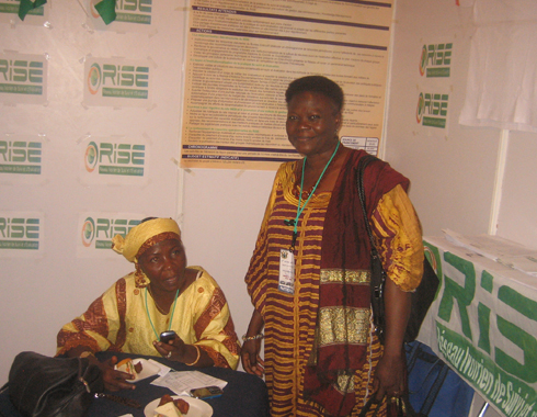 Fanta du RISE et Adiza deu Rébuse au stand du RISE lors le Conference AfrEA à ACC_A_GHANA